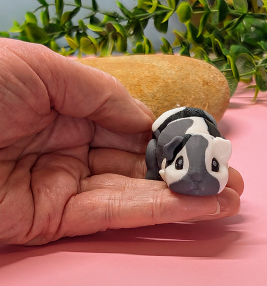 3d printed guinea pig black white and gray