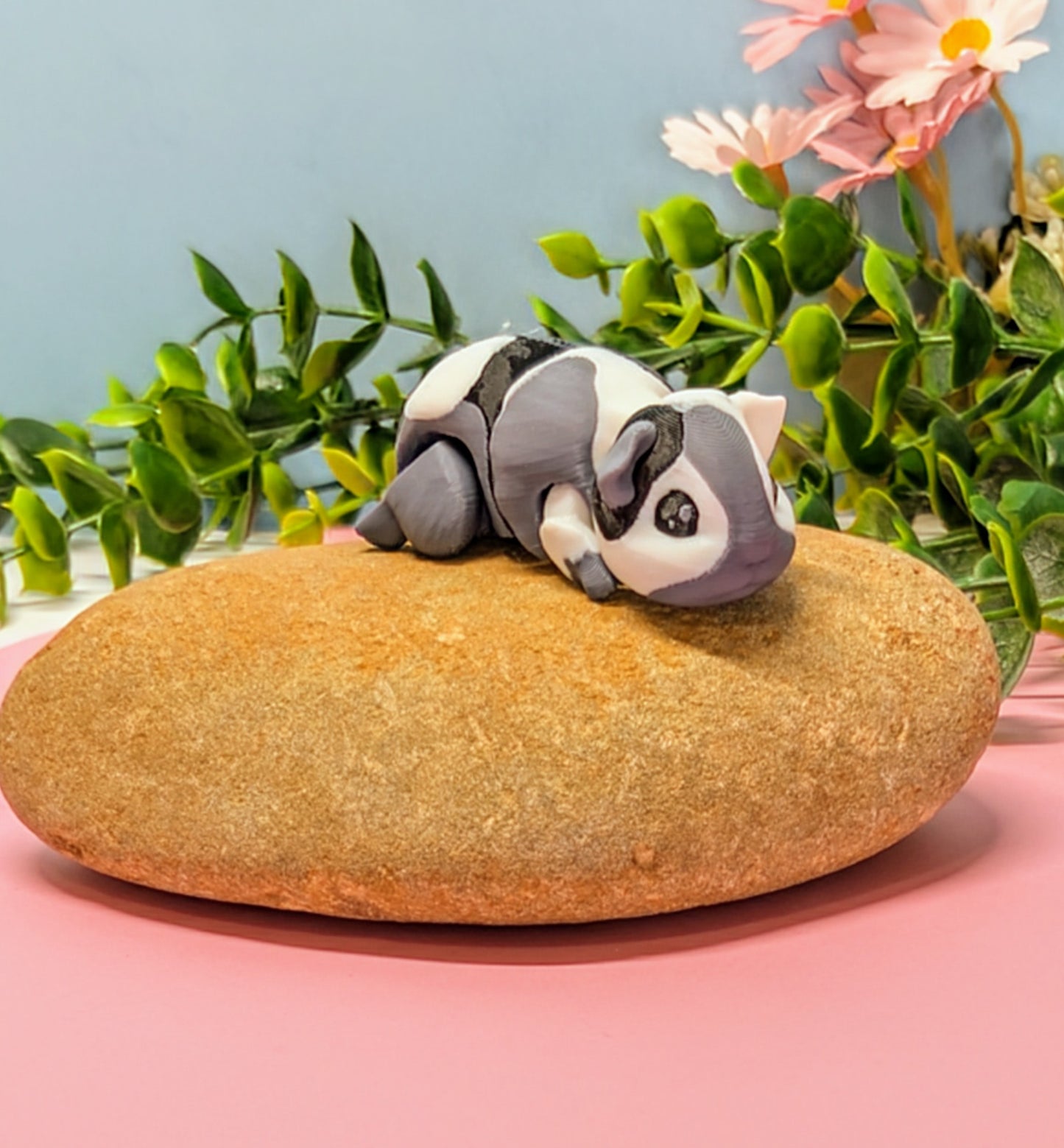 3d printed guinea pig black white and gray