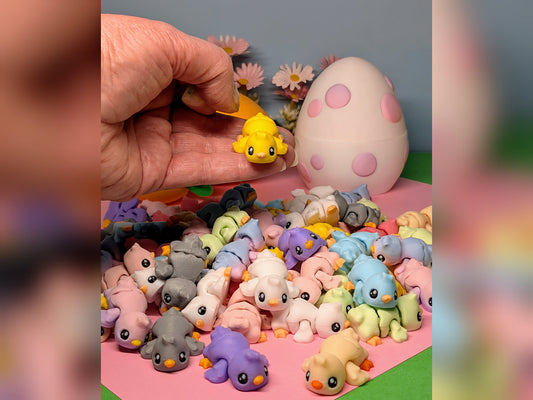 Tiny Baby Chicks (Optional Carrot or Egg) 3D Printed Articulated