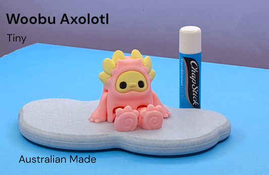 Woobu Upa Axolotl Tiny  (Sakura Pink)